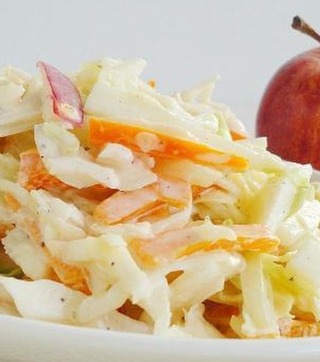 კომბოსტოს სალათა ვაშლით