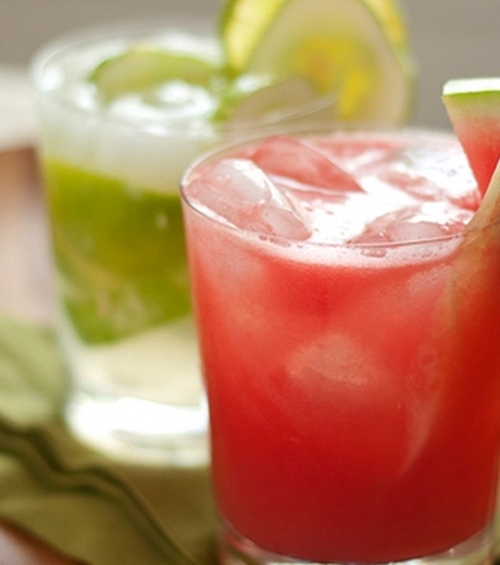 საზამთროს კოქტეილი უგემრიელესი გაგრილების საშუალებაა მეგობრებთან ერთად დაუვიწყარი ზაფხულისათვის!